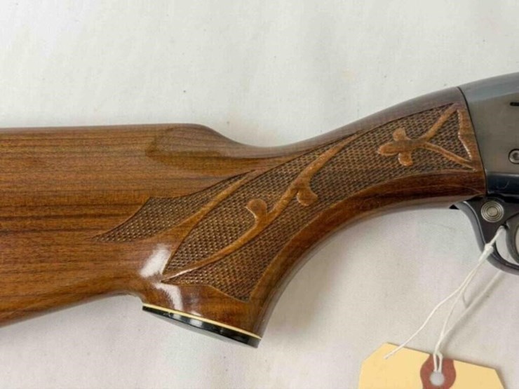remington-arms-co-1100-12g-shotgun-image-7