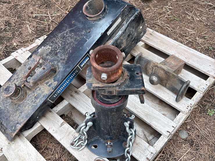 reece-sidewinder-5th-wheel-hitch/ball-hitch-image-8