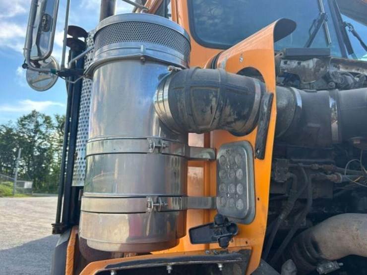 2001-kenworth-t800-image-50