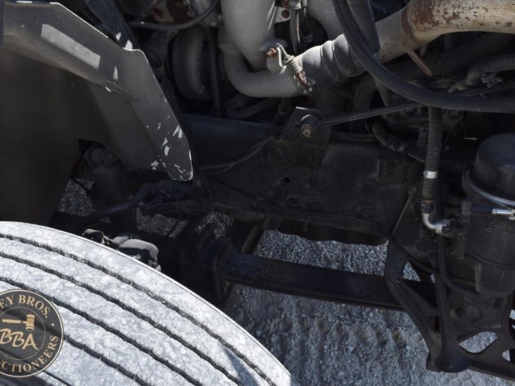 2013-international-transtar-8600-image-37