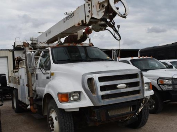 2009-ford-f750-image-2