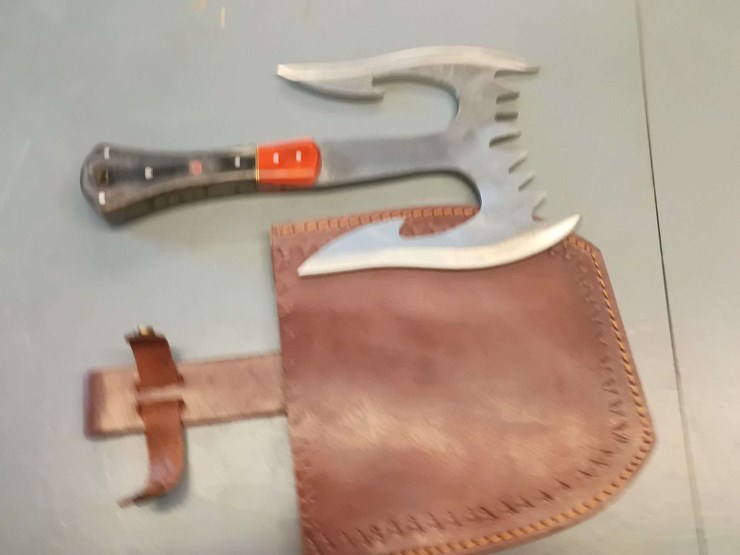 custom-damascus-steel-fixed-blade-double-edged-hatchet-with-brown-striped-handle-image-4