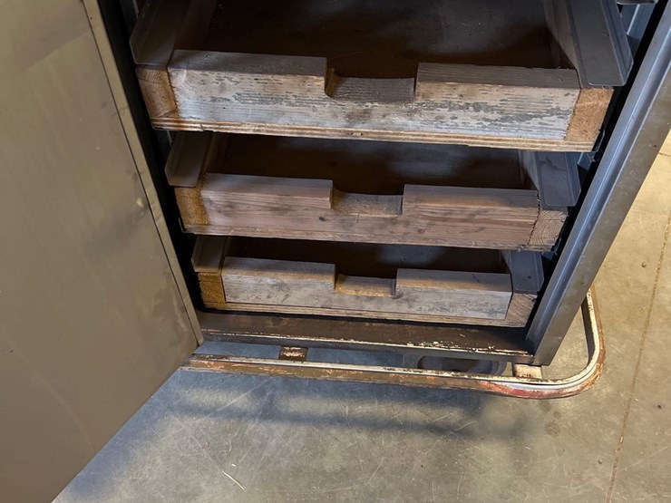 stainless-storage-cart-image-4