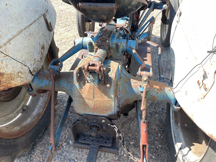 ford-8n-image-10