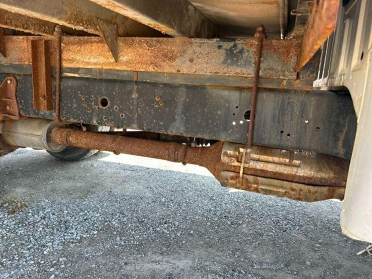 2009-ford-f550-image-45