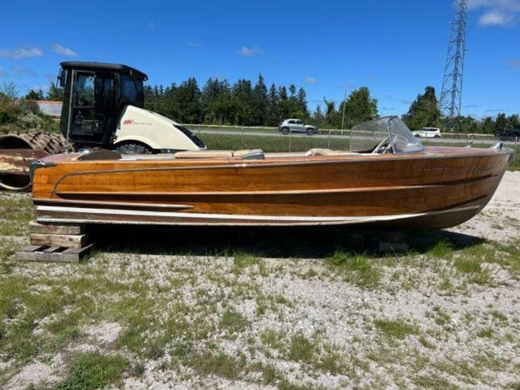 century-antique-wooden-18-ft-power-boat-image-4