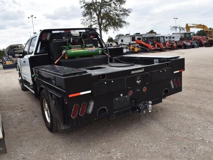 2025-ford-f350-image-6