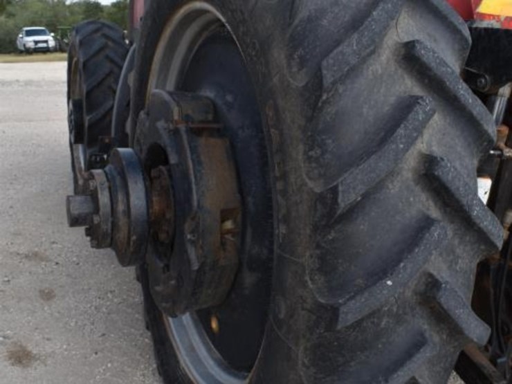 case-ih-mx240-image-9