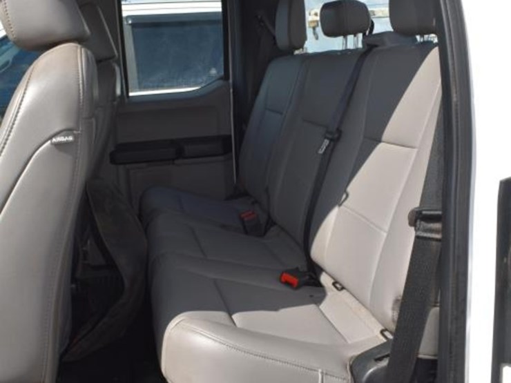2020-ford-f550-image-7