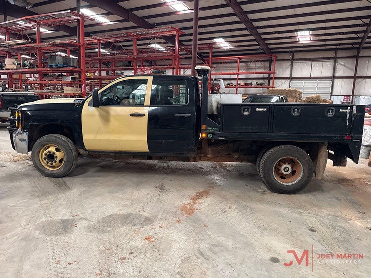 2018-chevrolet-silverado-3500-image-5