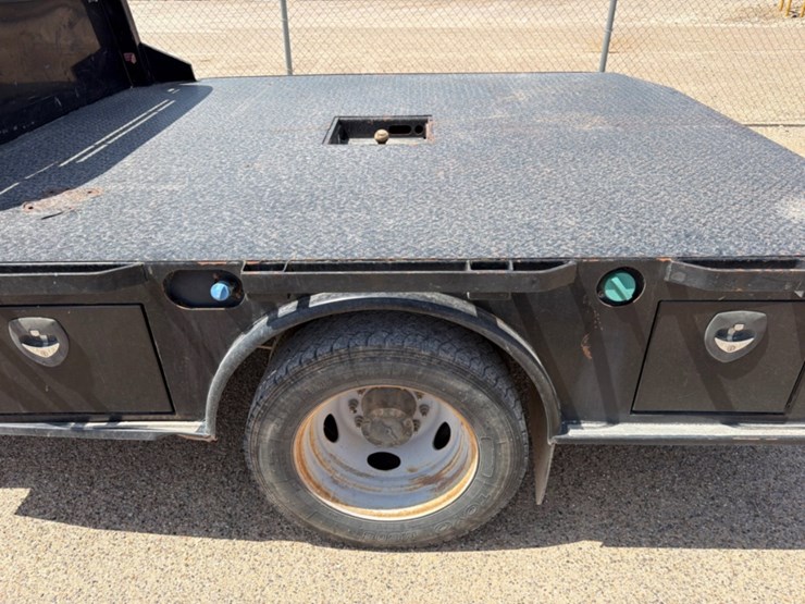 2019-ford-f550-image-9
