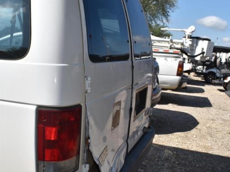 2005-ford-van-(not-running)-(vin-#-1ftns24w35hb29143)-(unknown-miles)-(titl-image-13