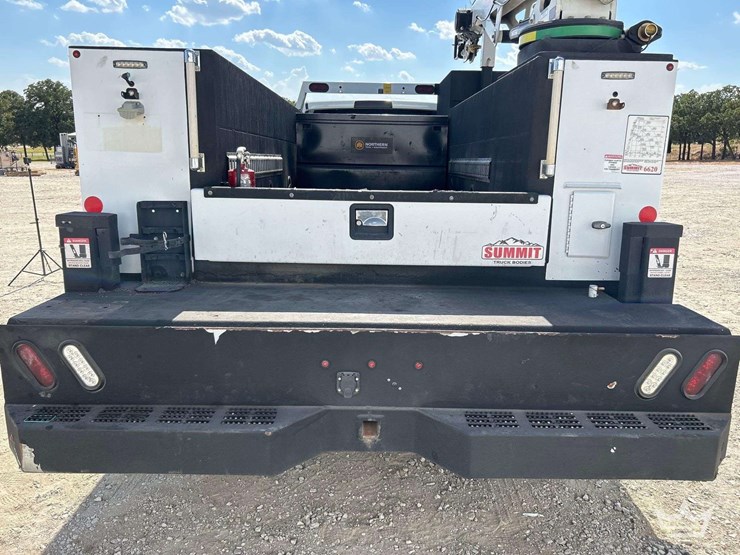 2023-ram-5500-4x4-summit-6620-6,000lb.-crane-mechanics-truck-image-25