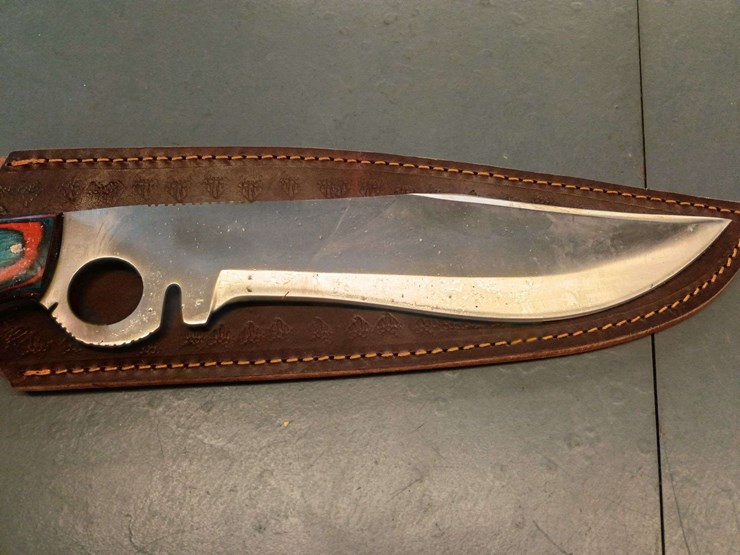 custom-stainless-steel-fixed-blade-knife-with-cream/blue-striped-handle-image-2