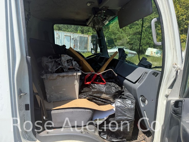 2017-isuzu-nrr-garbage-truck-pac-mac-rl-body-(new-kent,-va)-image-7