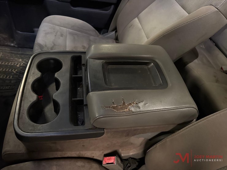 2015-chevrolet-silverado-2500-image-29