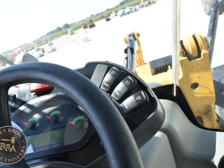 2021-caterpillar-906m-image-36