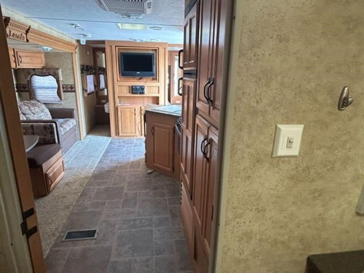2010-keystone-laredo-28rbs-t/a-travel-trailer-4ydt-image-68