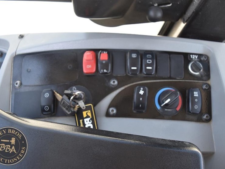 2021-caterpillar-906m-image-38