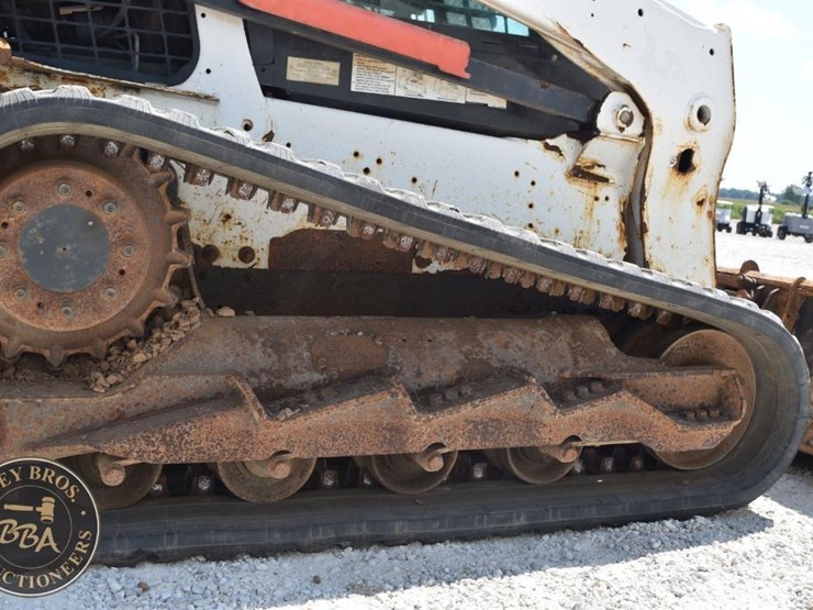 2016-bobcat-t770-image-40