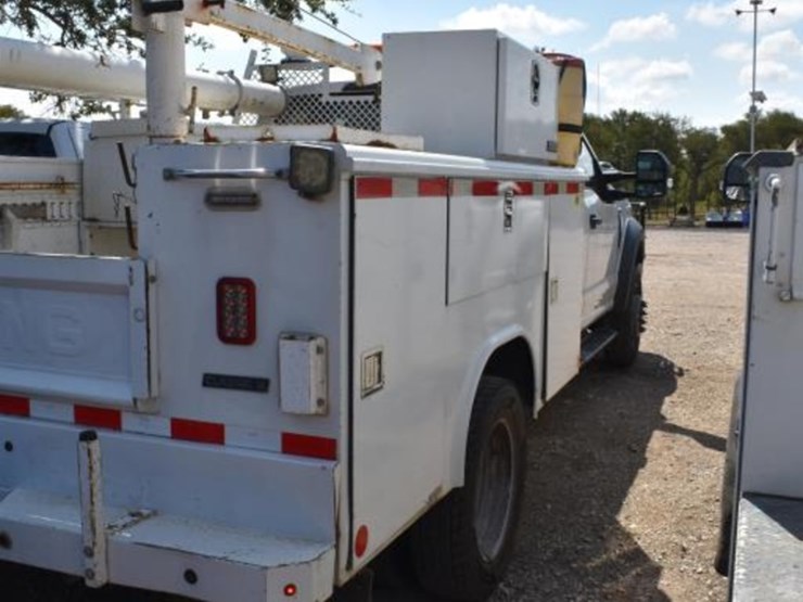 2018-ford-f450-image-12