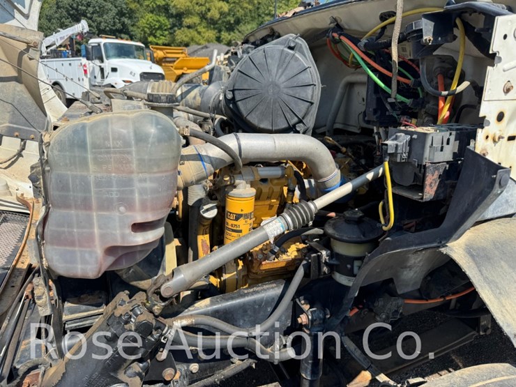 2004-ford-f750-image-11
