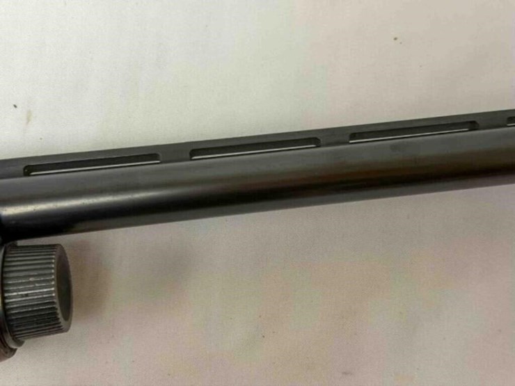 remington-arms-co-1100-12g-shotgun-image-13