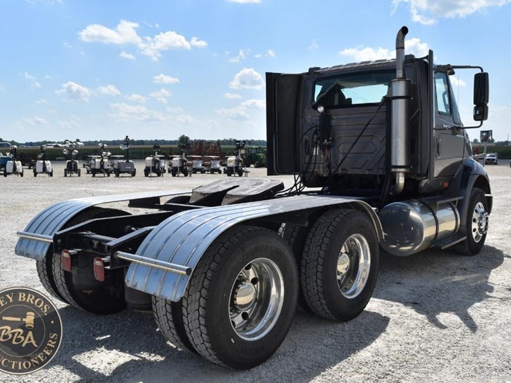 2013-international-transtar-8600-image-6