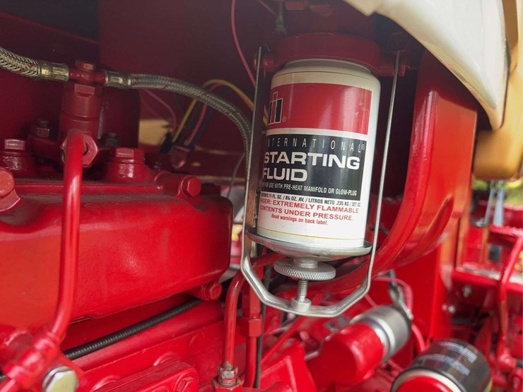 1970-farmall-544-hydro-diesel-row-crop-golden-demonstrator-image-33