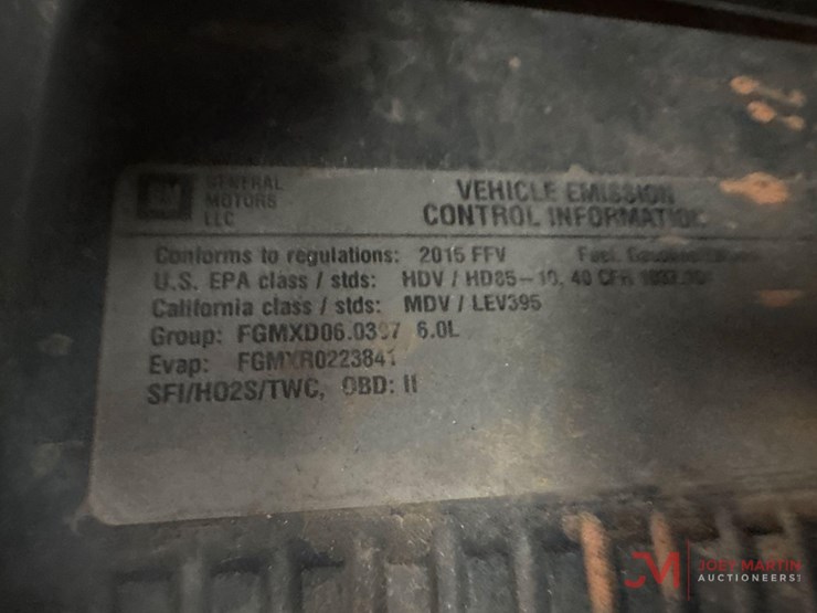 2015-chevrolet-silverado-2500-image-22