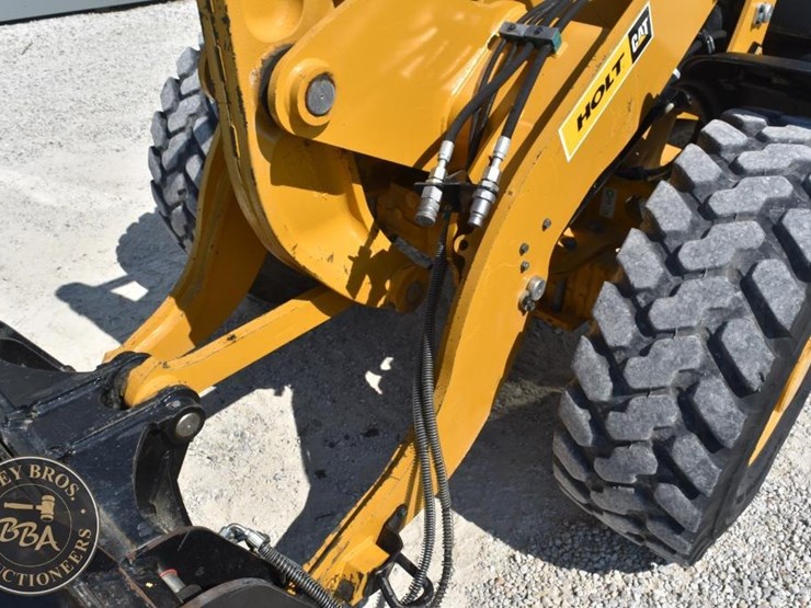 2021-caterpillar-906m-image-16