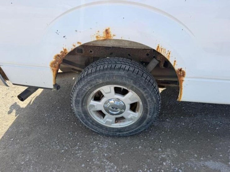 2014-ford-f150-xlt-image-37
