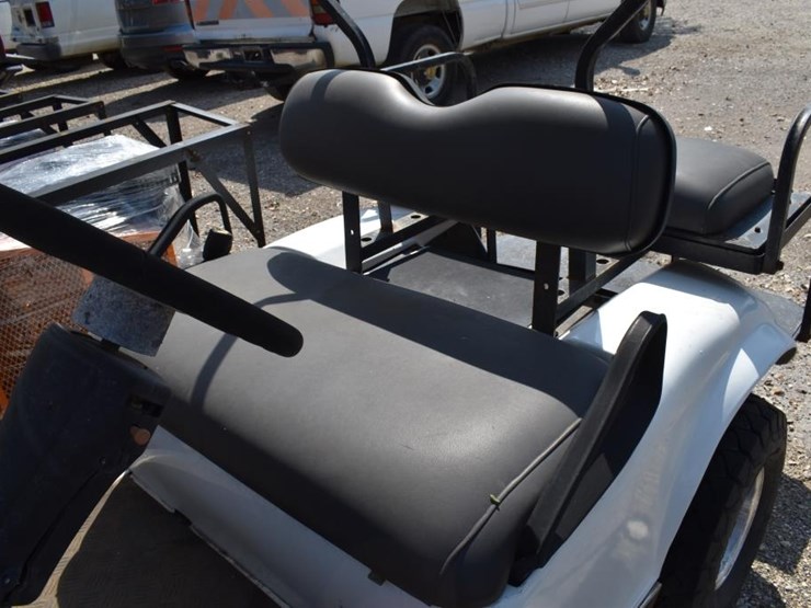 rough-and-tuff-electric-golf-cart-w/-charger-(serial-#-hel-0588)-(k)-image-6