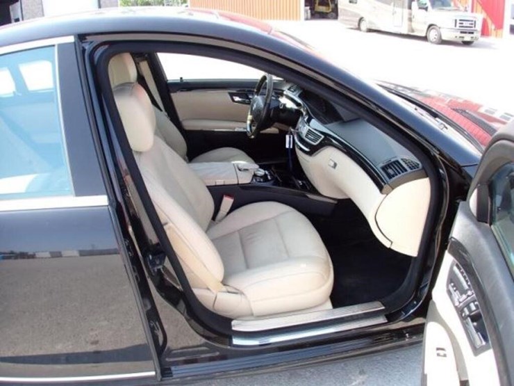 2012-mercedes-benz-s350-bluetec-4matic-awd-sedan-w-image-40