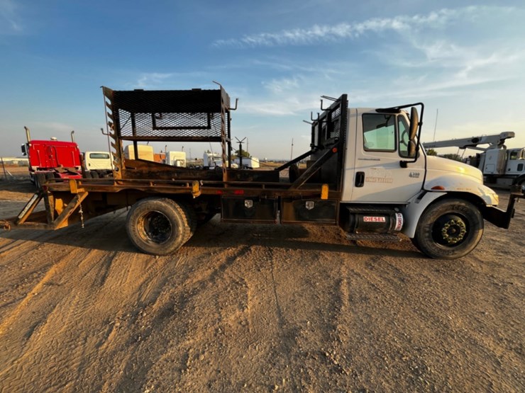2007-international-durastar-4300-image-4