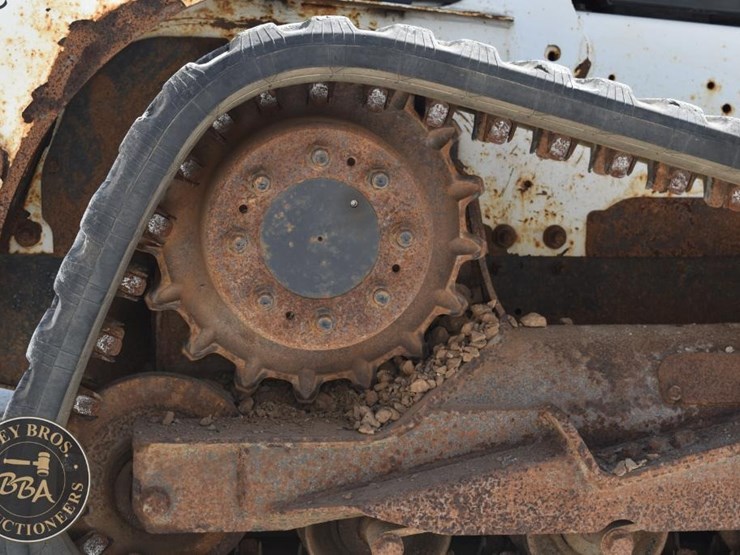 2016-bobcat-t770-image-38