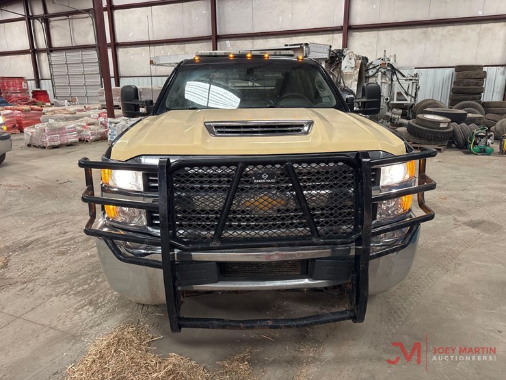 2018-chevrolet-silverado-3500-image-7