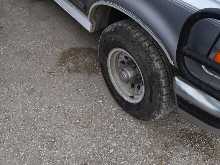 1995-ford-f150-image-3