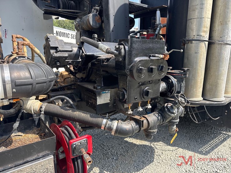 2014-kenworth-t470-image-21