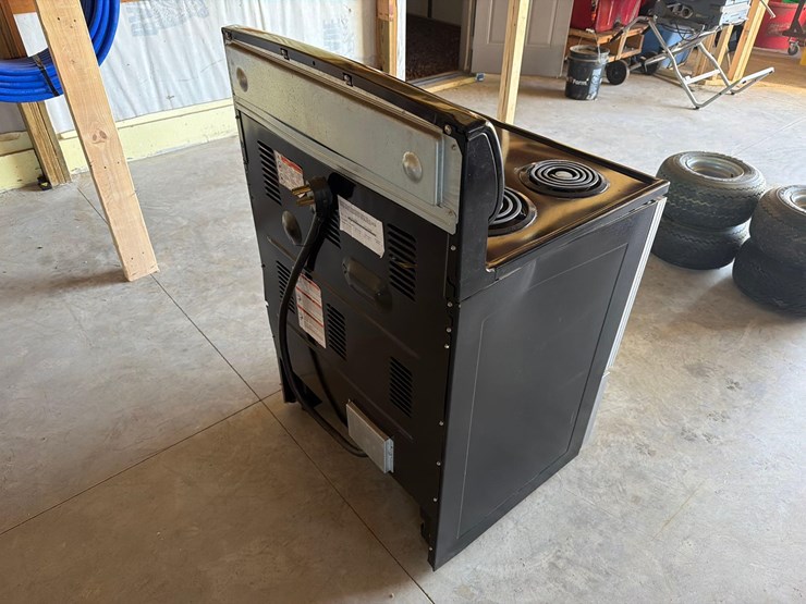 stainless-steel-maytag-electric-oven-image-3