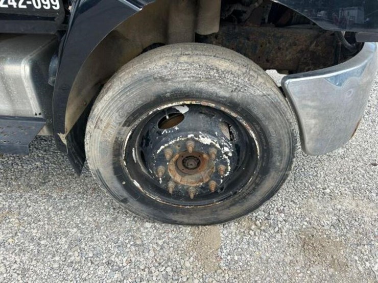 hino-185-image-67