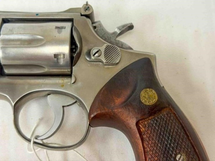 smith-&-wesson-mod.-66-357mag-revolver-image-10