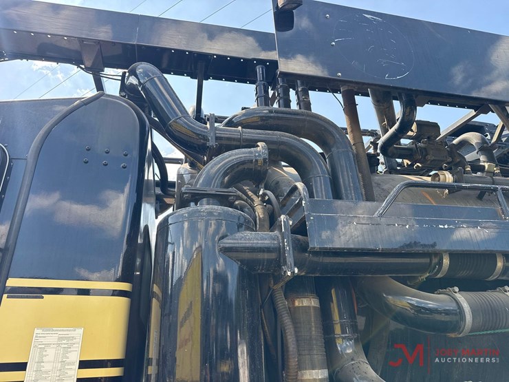 2014-kenworth-t800-image-11