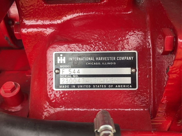 1970-farmall-544-hydro-diesel-row-crop-golden-demonstrator-image-93