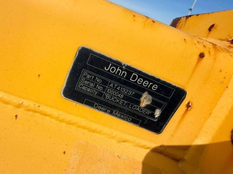2020-deere-204l-image-39