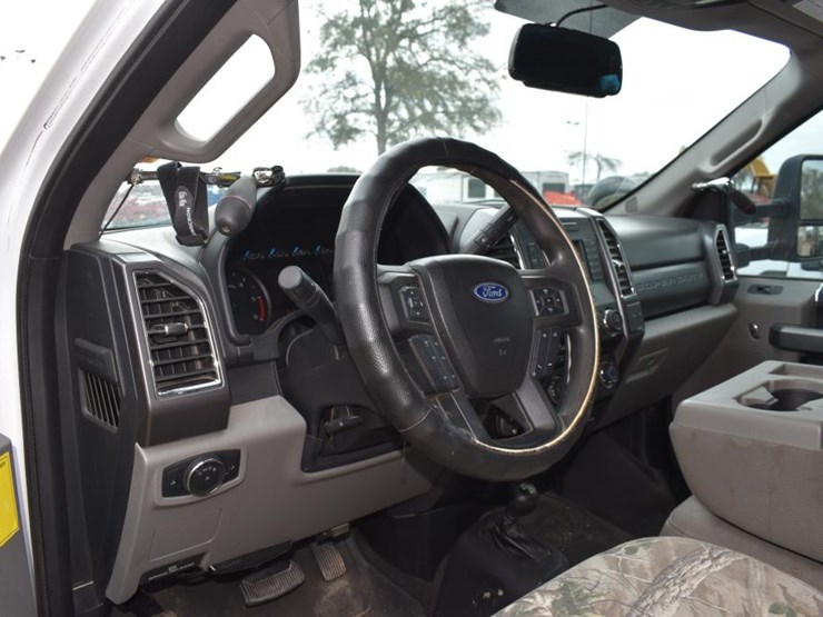 2017-ford-f450-image-17