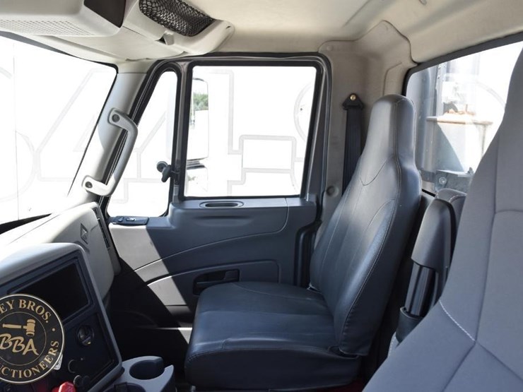 2013-international-transtar-8600-image-47