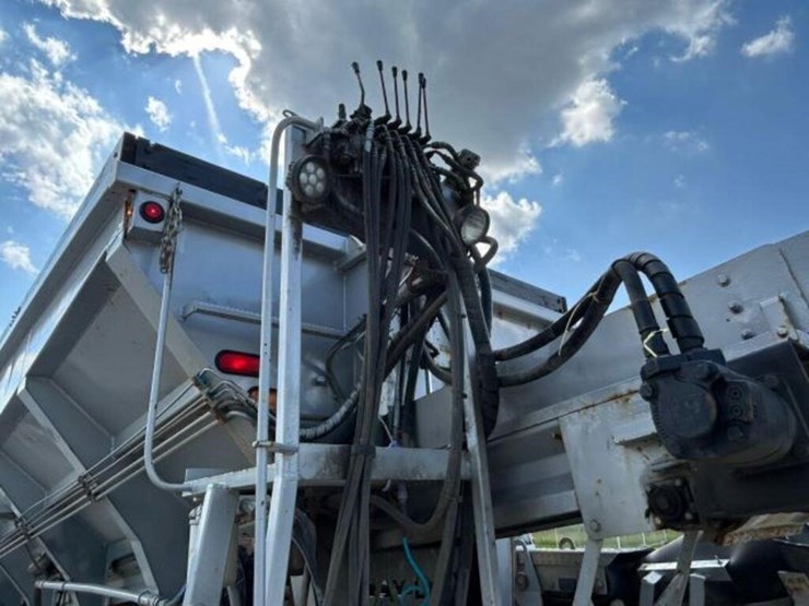 2005-mack-700-t/a-t/a-stone-slinger-truck-1m2ag11c-image-80