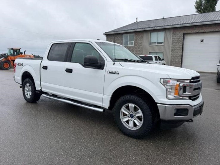2018-ford-f150-xlt-image-2