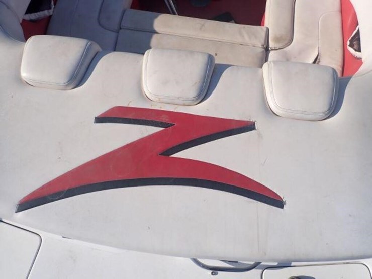 1999-donzi-z22-22-ft-bowrider-dnar1087c999-image-23